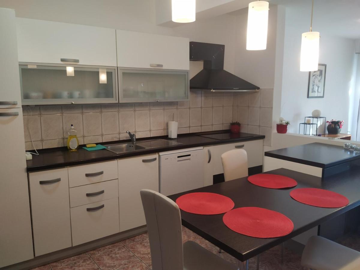 Apartmani Deleut Новий Винодольський Екстер'єр фото