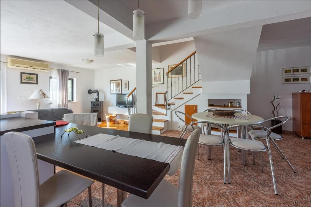 Apartmani Deleut Новий Винодольський Екстер'єр фото
